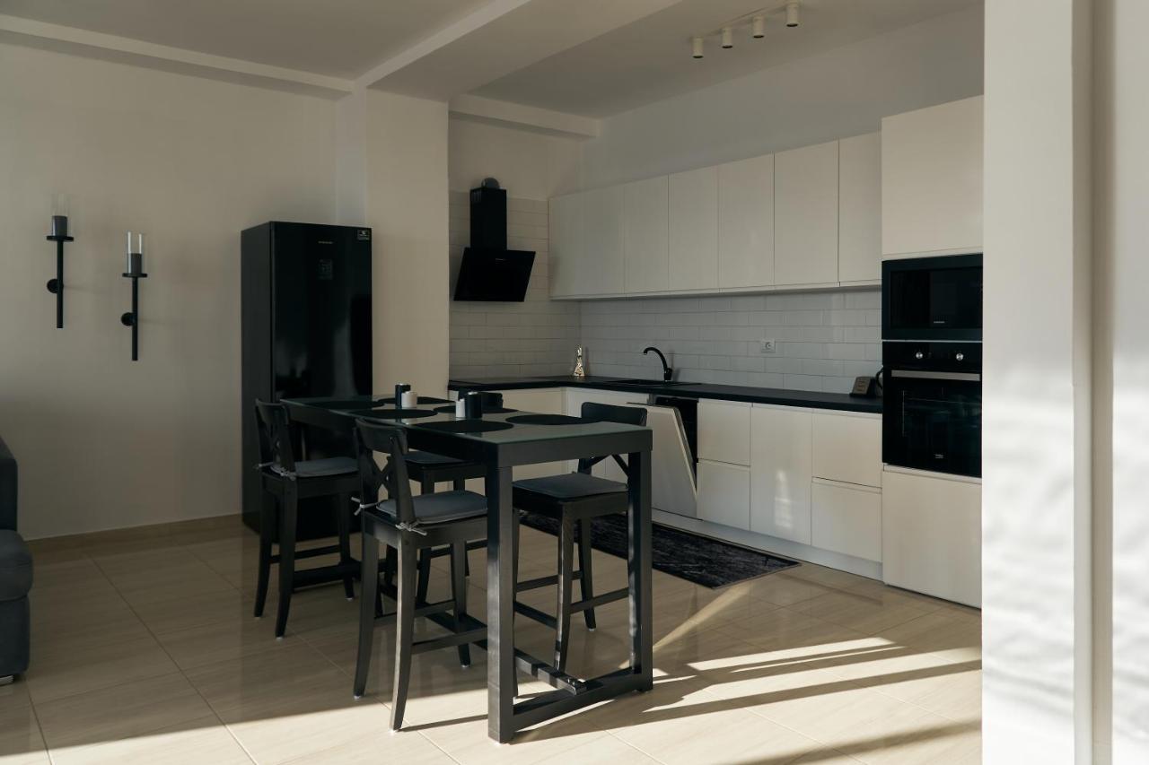 The Garrison Apartment Saranda Extérieur photo